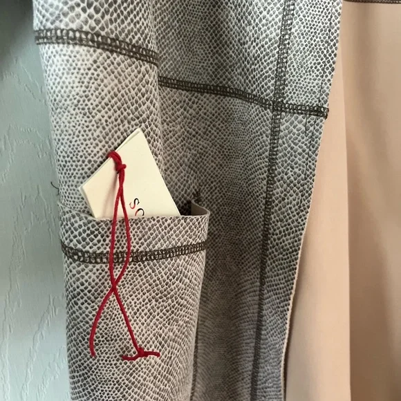 Solitaire jacket - Picture 2 of 5